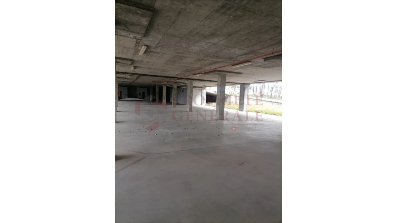 Armazém para Venda em Caldas da Rainha - Santo Onofre e Serra do Bouro Foto 8