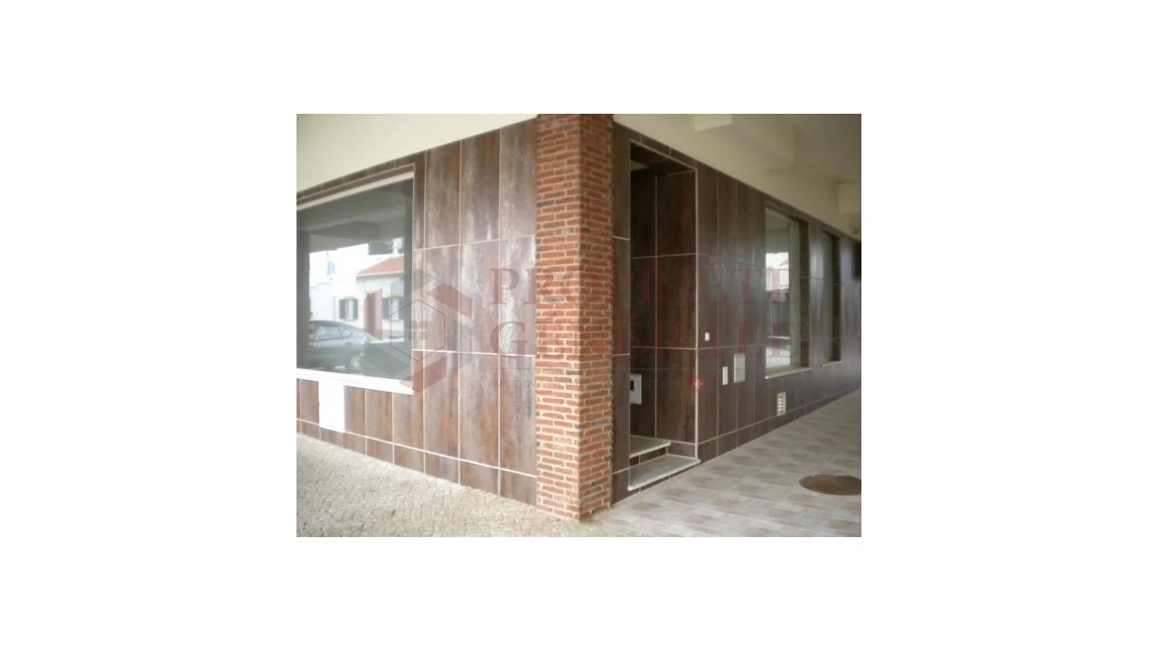 Loja para Venda em Ferragudo Foto 3