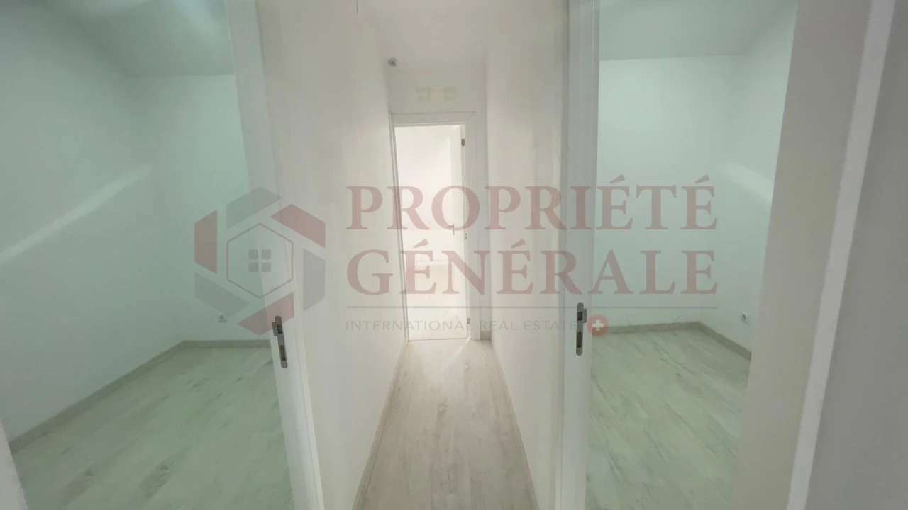 Moradia T9 para Venda em Ajuda Foto 14