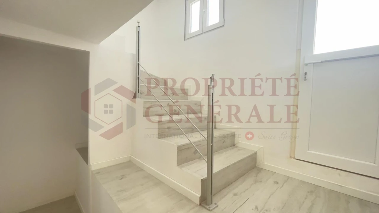 Moradia T9 para Venda em Ajuda Foto 17