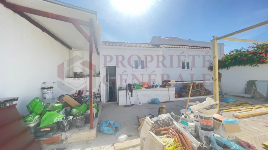 Moradia T9 para Venda em Ajuda Foto 38