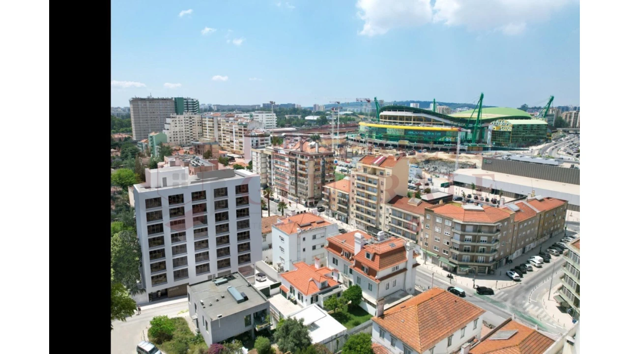 Apartamento T2 para Venda em Lumiar Foto 5