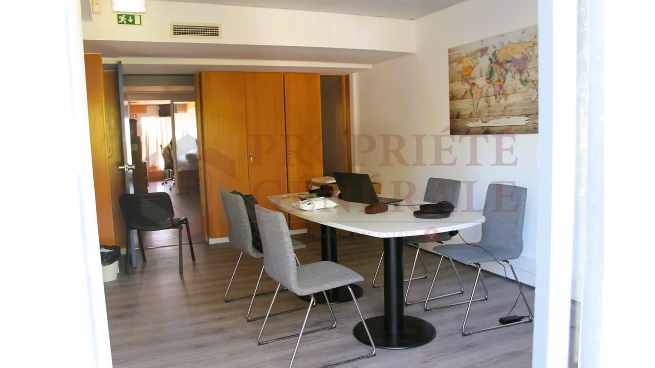 Escritório para Venda em Faro (Sé e São Pedro) Foto 1