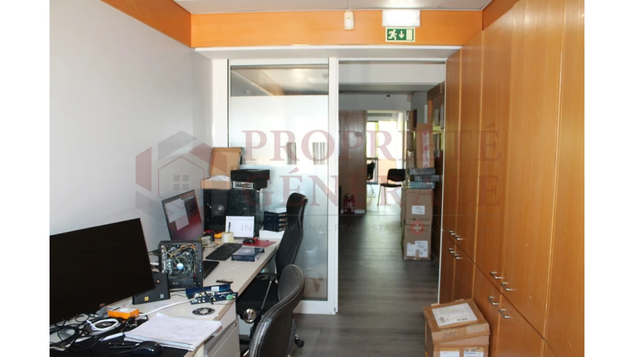 Escritório para Venda em Faro (Sé e São Pedro) Foto 22