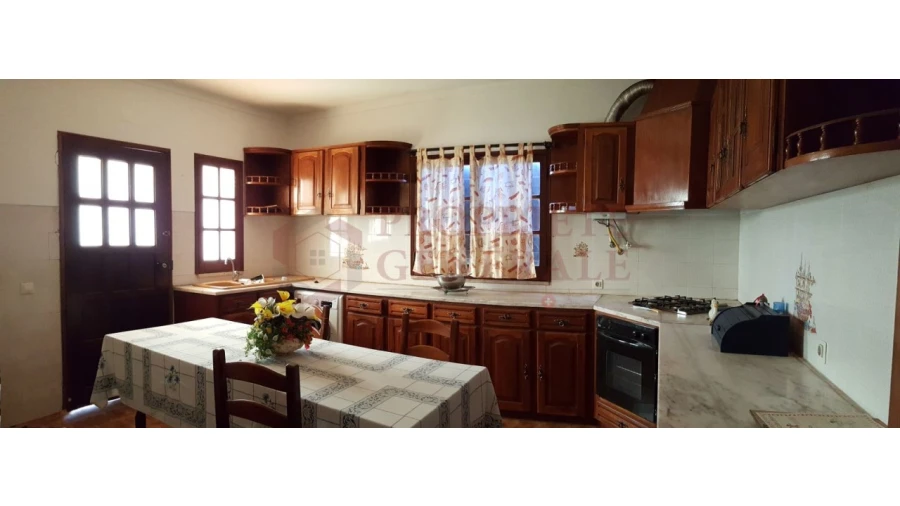 Moradia T3 para Venda em Tavira (Santa Maria e Santiago) Foto 11