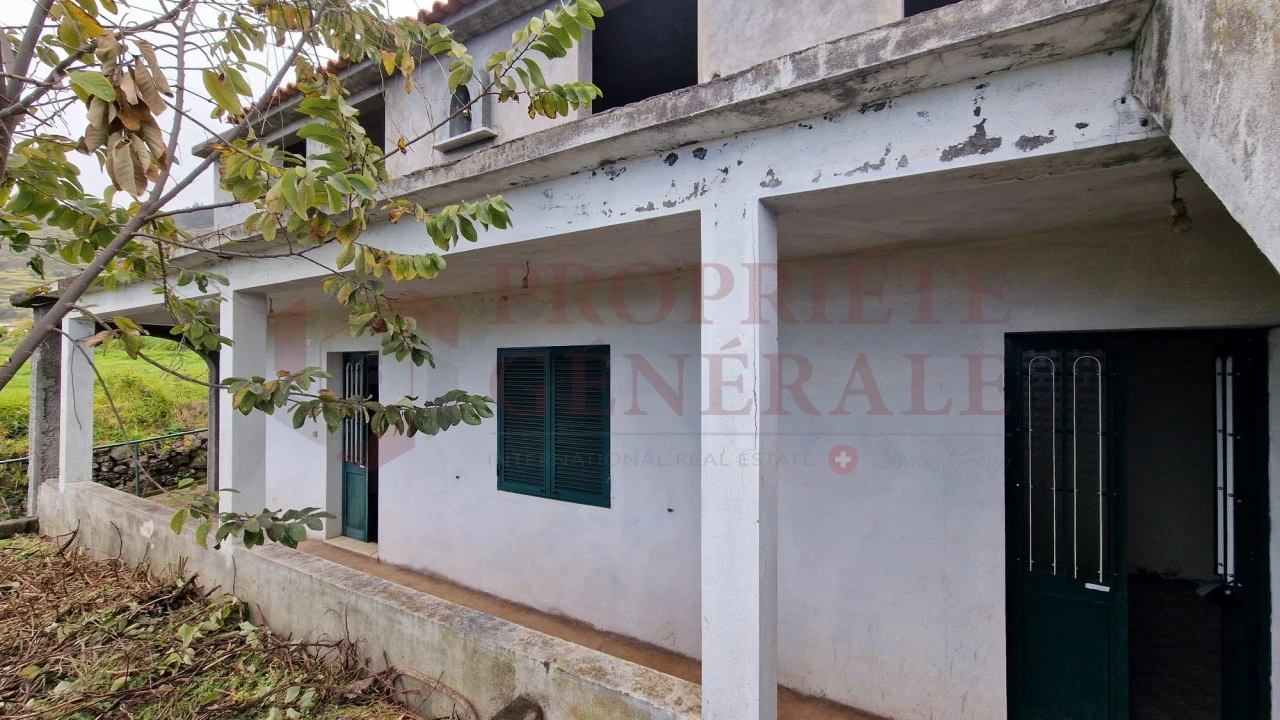 Moradia T2 para Venda em Estreito da Calheta Foto 12