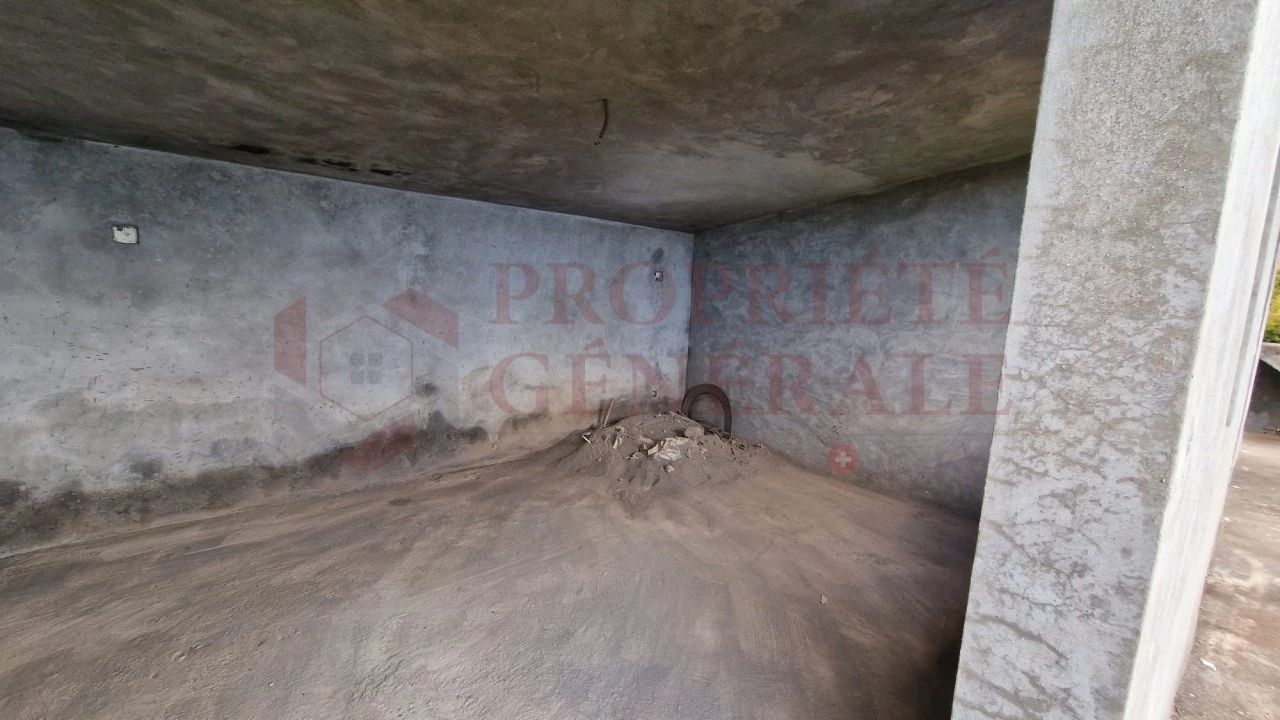 Moradia T2 para Venda em Estreito da Calheta Foto 27