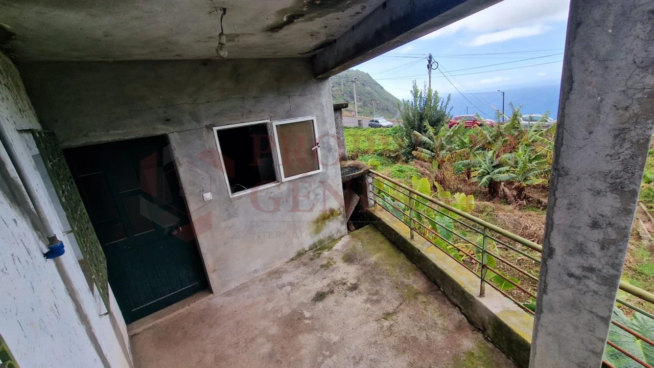 Moradia T2 para Venda em Estreito da Calheta Foto 28