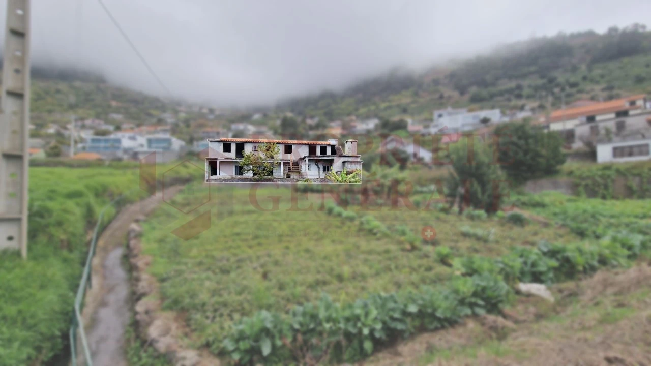 Moradia T2 para Venda em Estreito da Calheta Foto 3