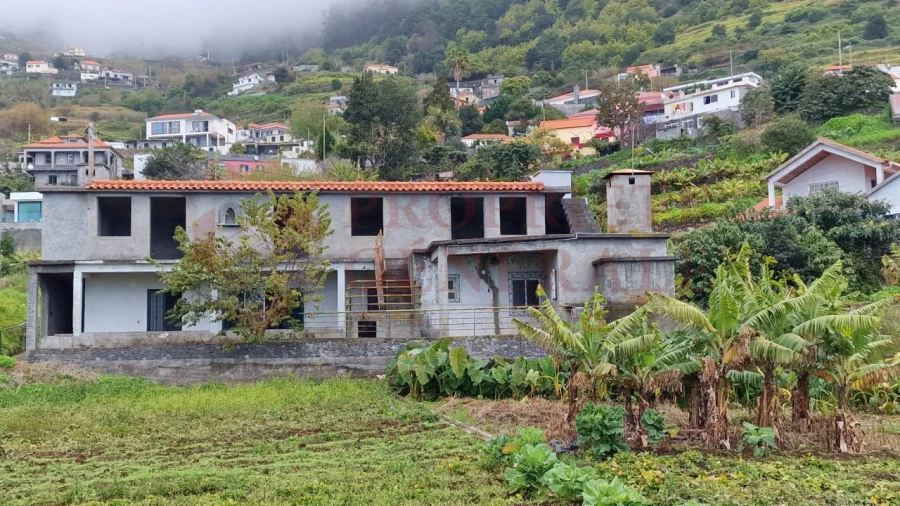 Moradia T2 para Venda em Estreito da Calheta Foto 8