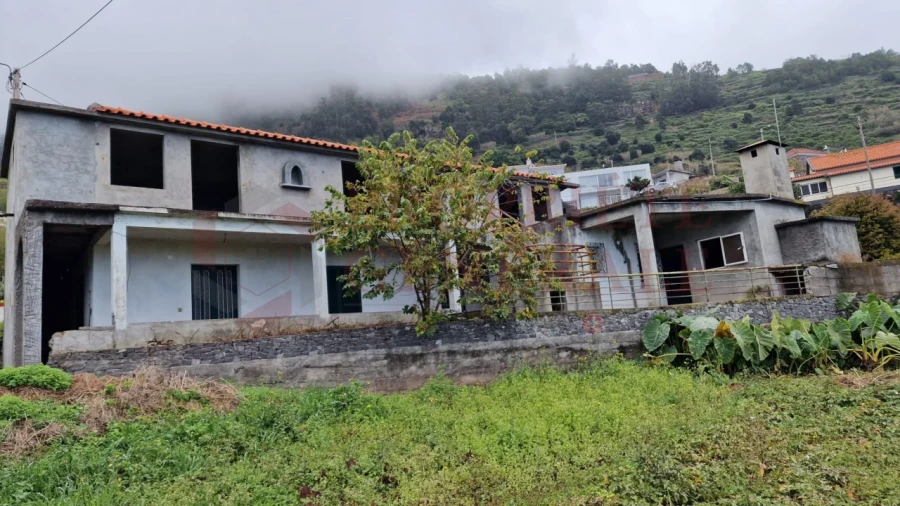 Moradia T2 para Venda em Estreito da Calheta Foto 7