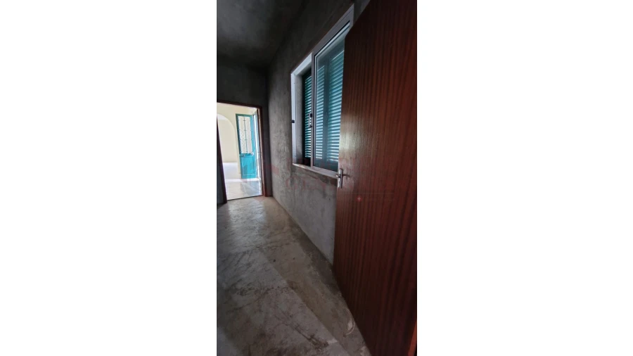 Moradia T2 para Venda em Estreito da Calheta Foto 15