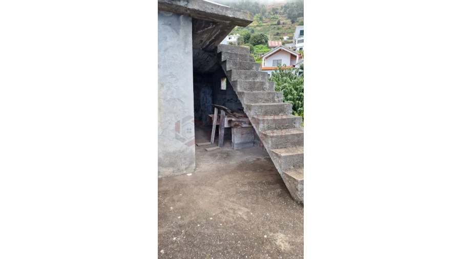 Moradia T2 para Venda em Estreito da Calheta Foto 30