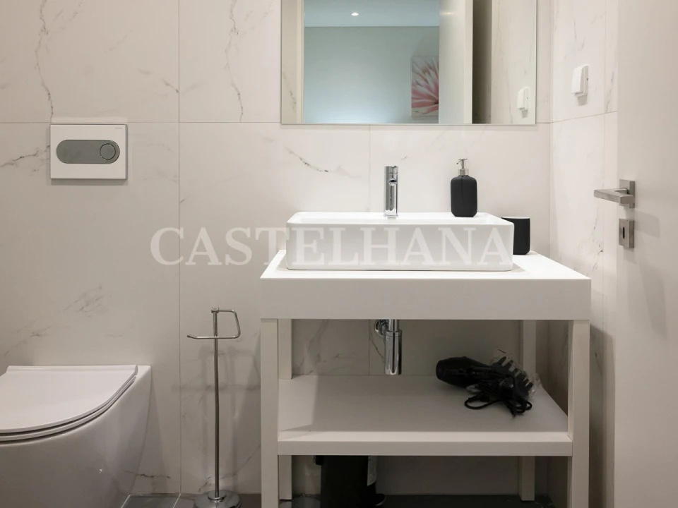 Apartamento T2 para Venda em Cedofeita, Santo Ildefonso, Sé, Miragaia, São Nicolau e Vitória Foto 18