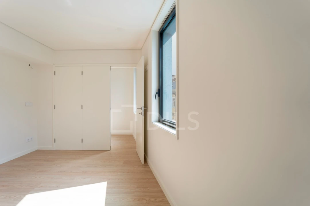Apartamento T2 para Venda em Lordelo do Ouro e Massarelos Foto 11