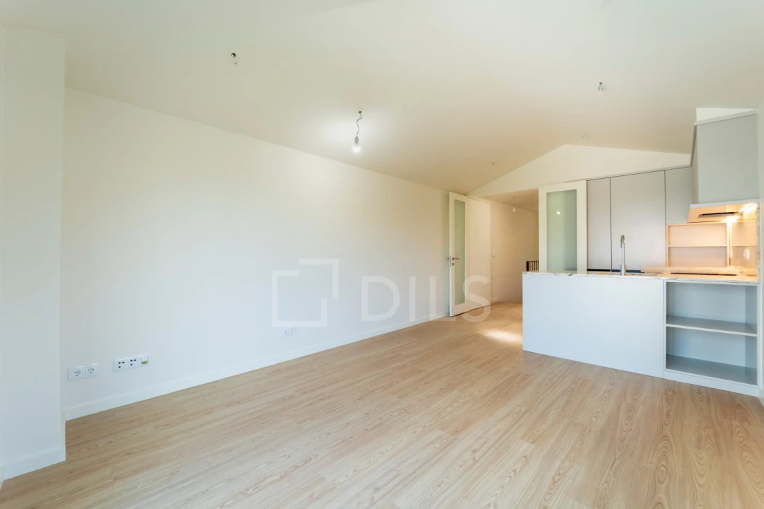 Apartamento T2 para Venda em Lordelo do Ouro e Massarelos Foto 17
