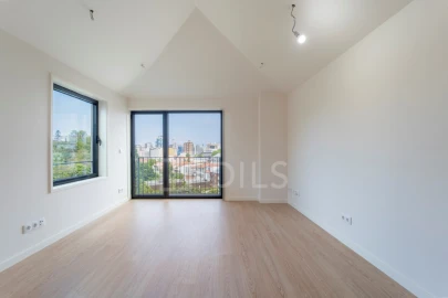 Apartamento T2 para Venda em Lordelo do Ouro e Massarelos