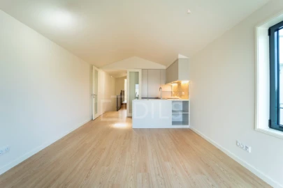 Apartamento T2 para Venda em Lordelo do Ouro e Massarelos