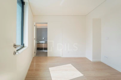 Apartamento T2 para Venda em Lordelo do Ouro e Massarelos