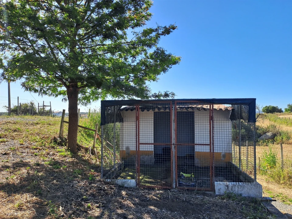 Quinta T1 para Venda em Selmes Foto 37