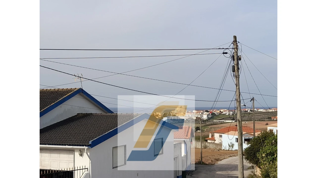 Terreno para Venda em Lourinhã e Atalaia Foto 5