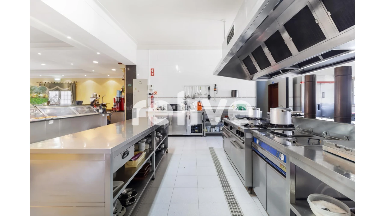 Loja para Venda em Carregado e Cadafais Foto 31