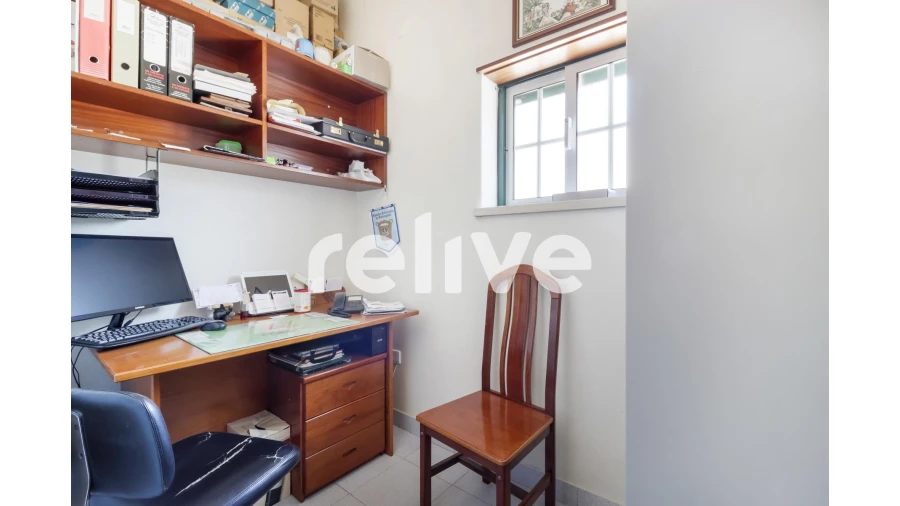 Loja para Venda em Carregado e Cadafais Foto 28