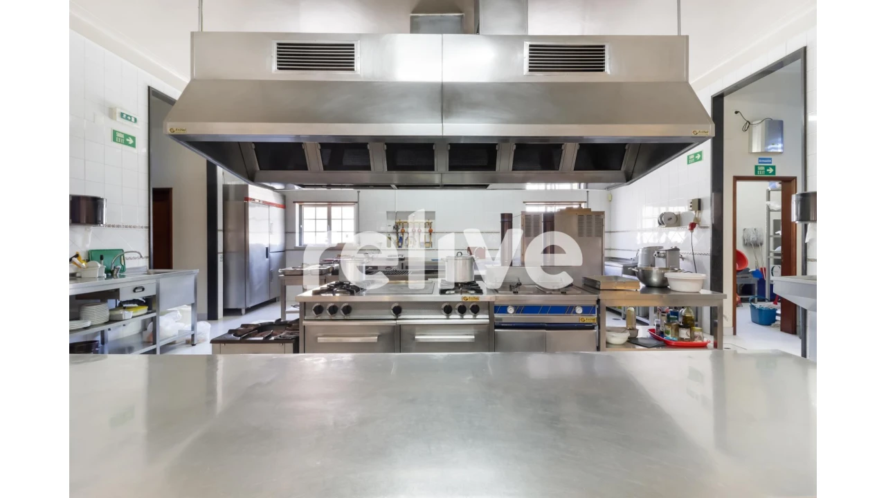 Loja para Venda em Carregado e Cadafais Foto 2