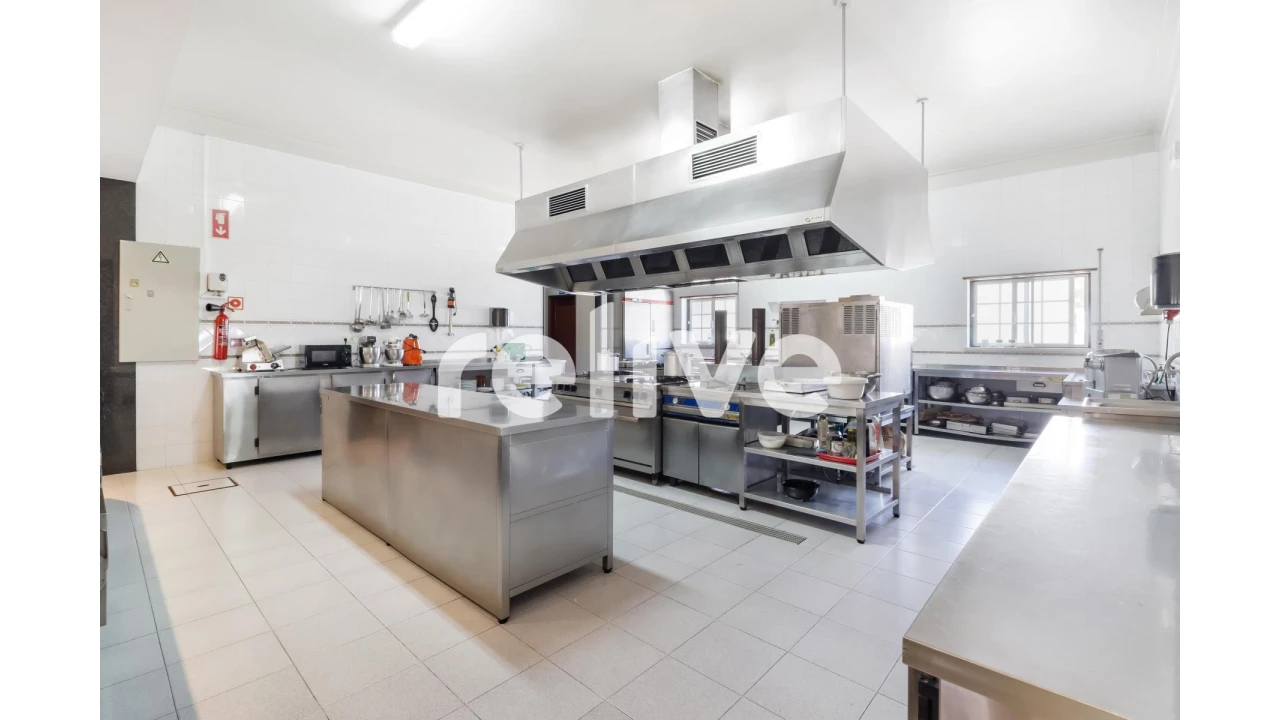 Loja para Venda em Carregado e Cadafais Foto 26