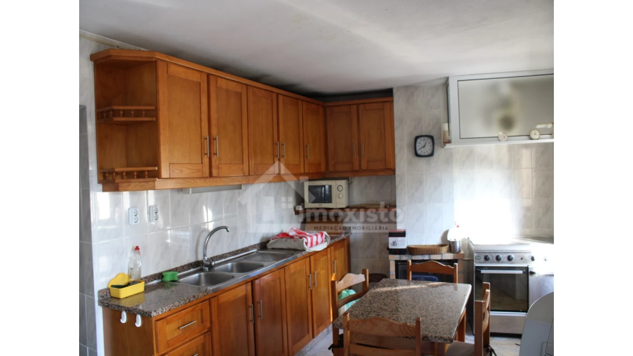 Moradia T3 para Venda em Pessegueiro Foto 8