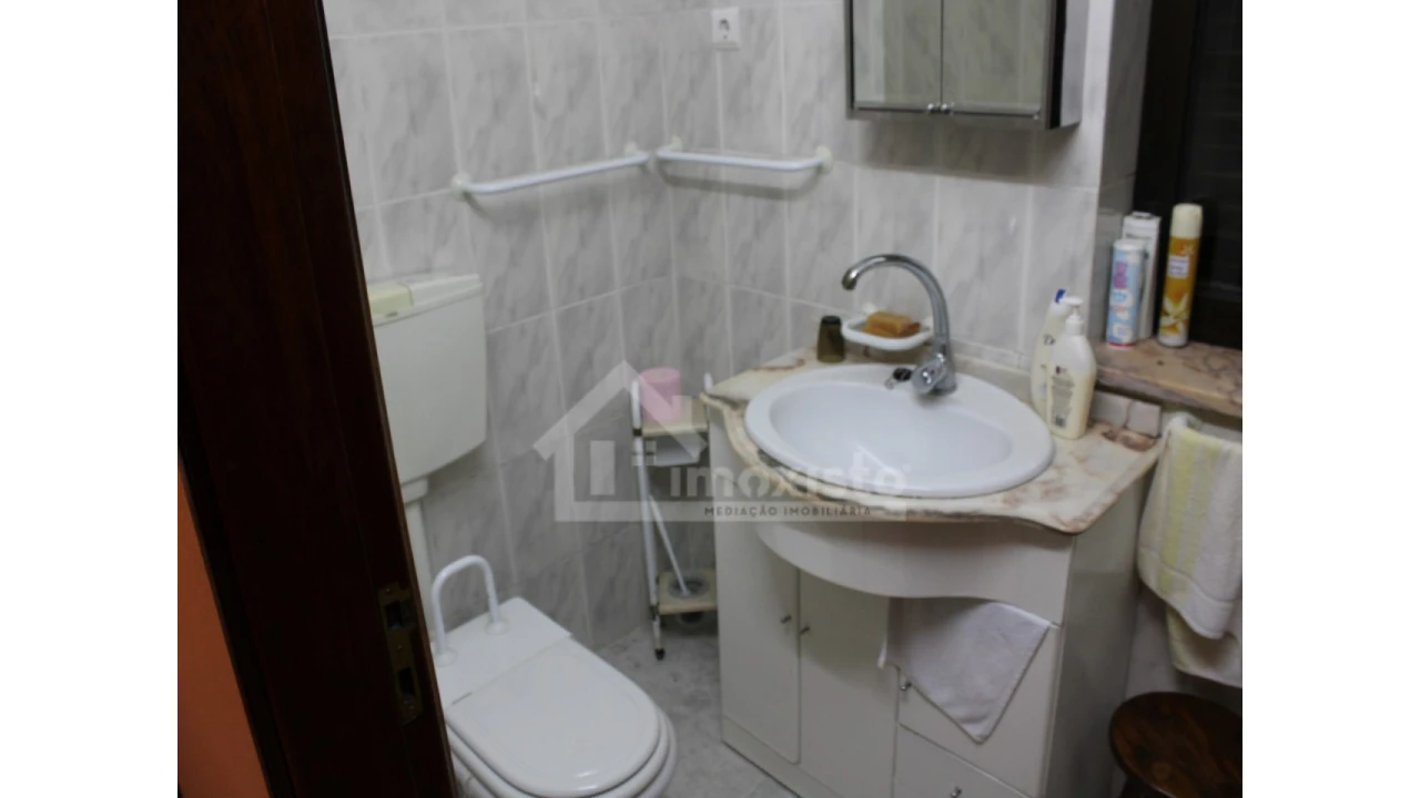 Moradia T3 para Venda em Pessegueiro Foto 15