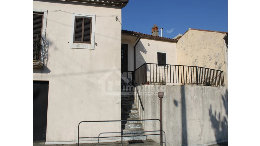 Moradia T3 para Venda em Pessegueiro Foto 2