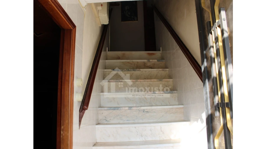 Moradia T3 para Venda em Pessegueiro Foto 3