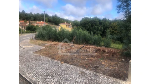 Terreno para Venda em Figueiró dos Vinhos e Bairradas