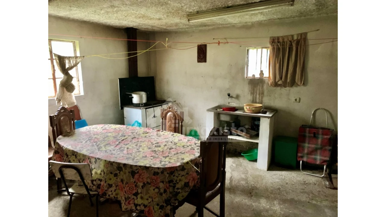 Moradia T3 para Venda em Castanheira de Pêra e Coentral Foto 16