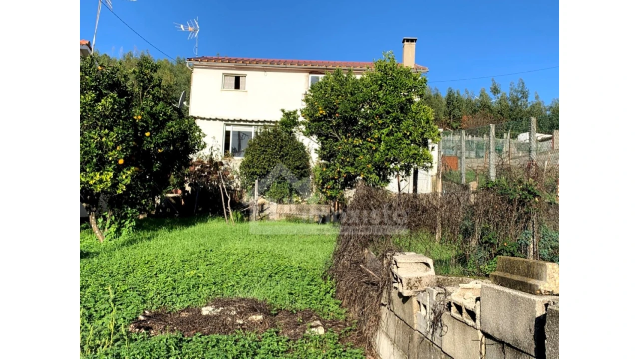 Moradia T3 para Venda em Castanheira de Pêra e Coentral Foto 21