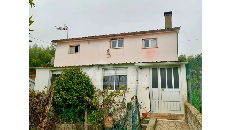 Moradia T3 para Venda em Castanheira de Pêra e Coentral Foto 1