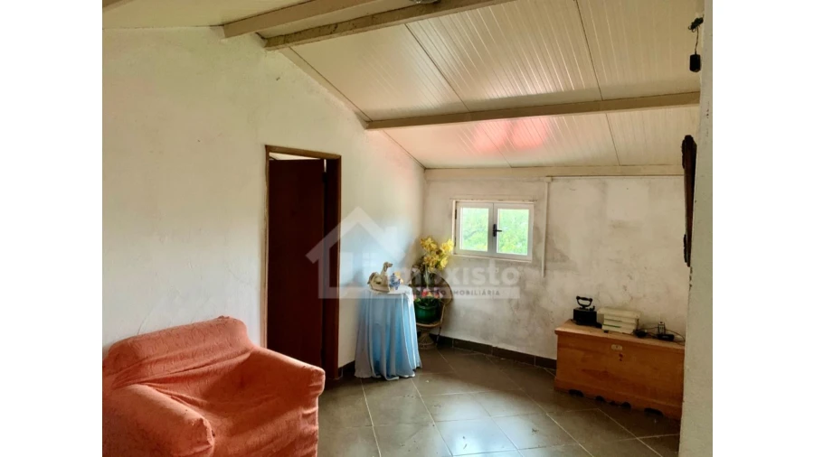 Moradia T3 para Venda em Castanheira de Pêra e Coentral Foto 8