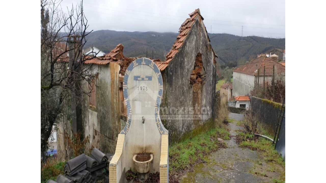 Terreno para Venda em Castanheira de Pêra e Coentral Foto 3
