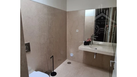 Apartamento T4 para Venda em Bonfim