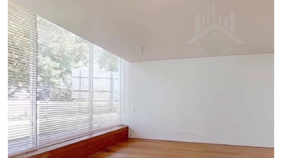 Apartamento T4 para Venda em Bonfim Foto 33