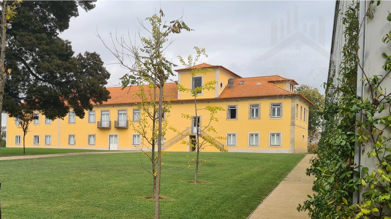 Moradia T4 para Venda em Paranhos Foto 3