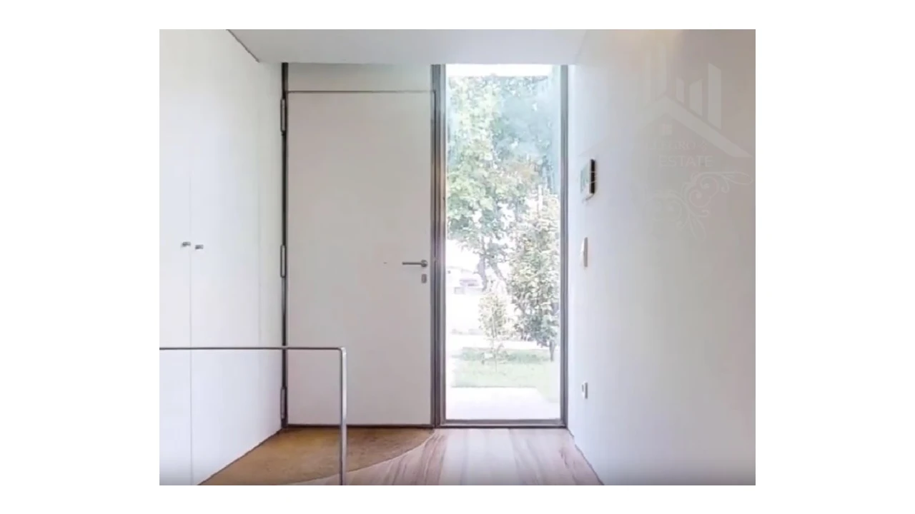 Moradia T4 para Venda em Paranhos Foto 31