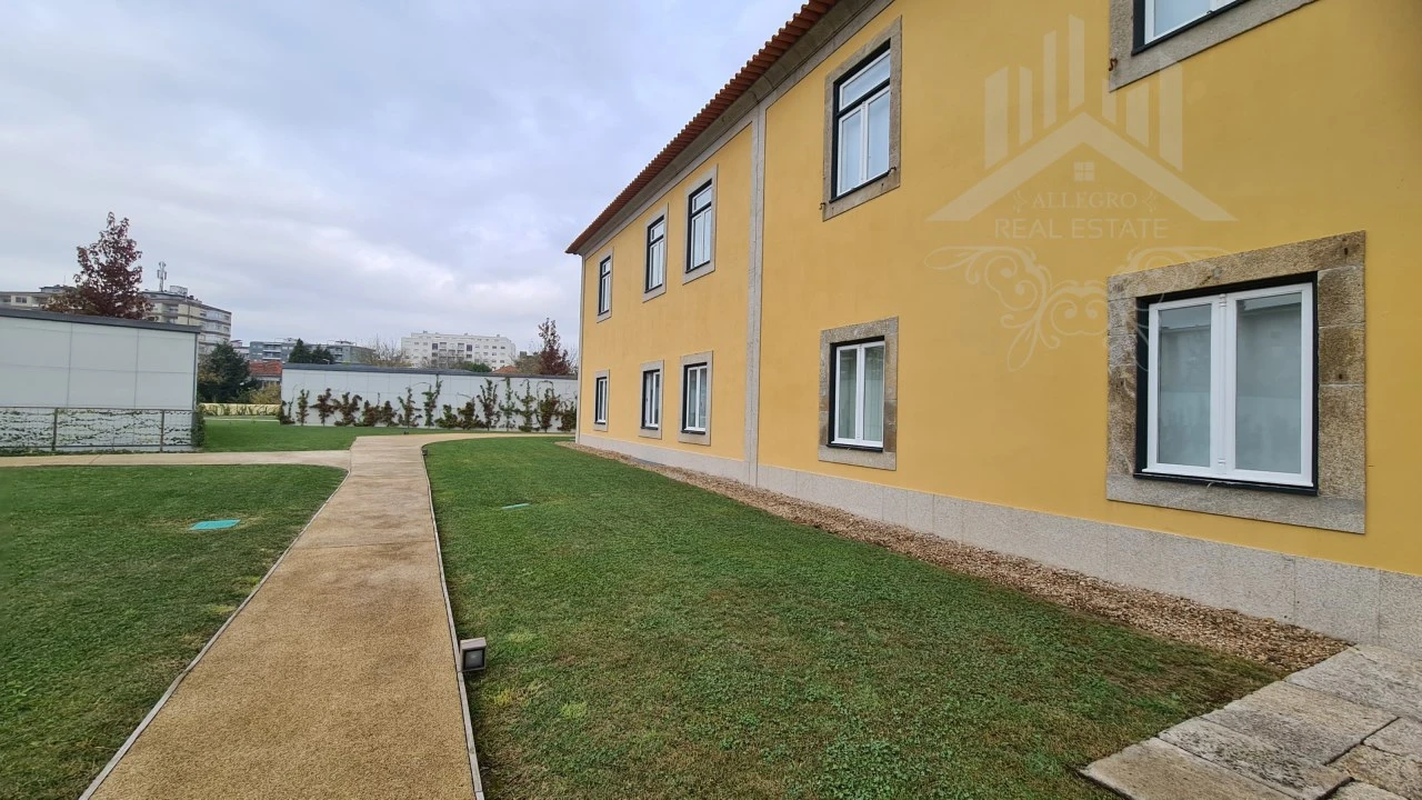 Moradia T5 para Venda em Paranhos Foto 8