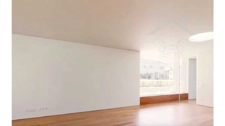 Moradia T5 para Venda em Paranhos Foto 31