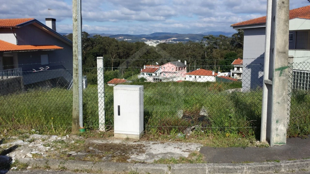 Terreno para Venda em Vila de Cucujães Foto 2