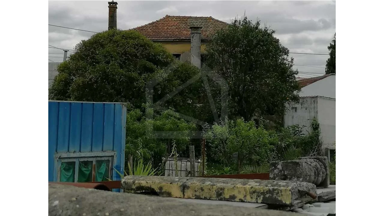 Moradia T3 para Venda em Paços de Brandão Foto 7