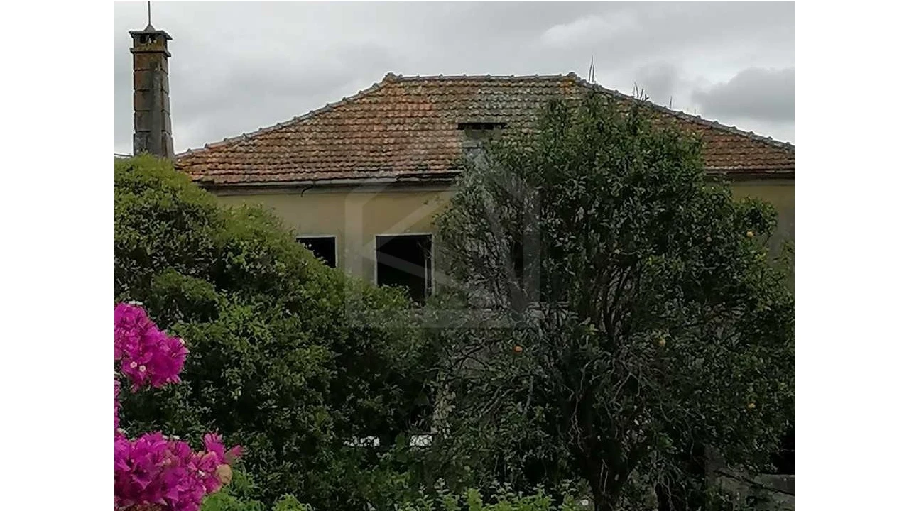 Moradia T3 para Venda em Paços de Brandão Foto 10