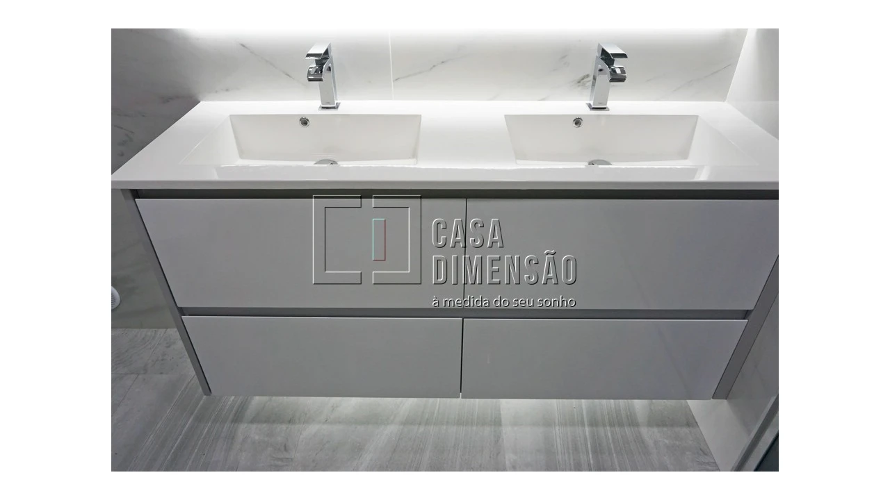 Apartamento T3 para Venda em Porto Salvo Foto 44