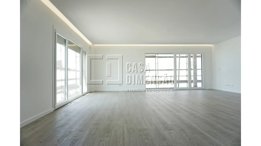 Apartamento T3 para Venda em Porto Salvo Foto 9